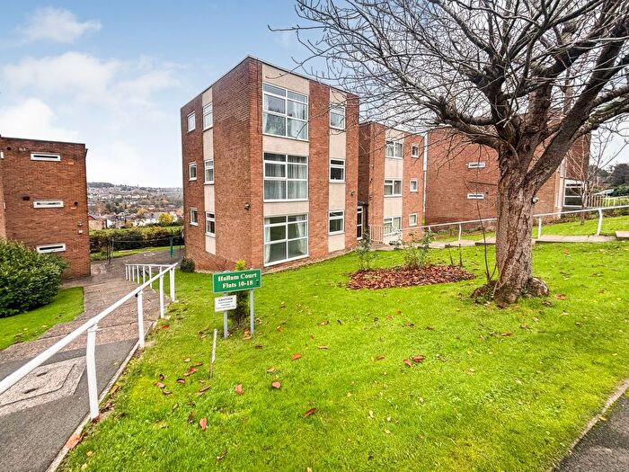 1 Bedroom Flat For Sale In Hallam Court Pembroke Road, Dronfield, Derbyshire, S18