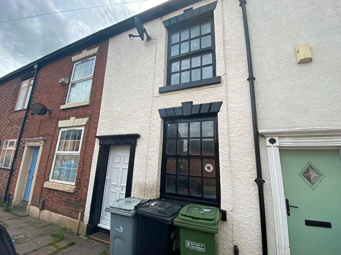 2 Bedroom Terraced House To Rent In St Georges Street, Macclesfield, SK11