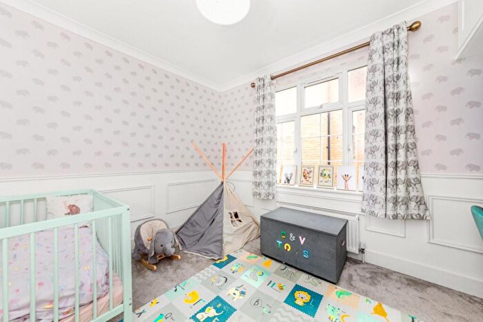 2 Bedroom Detached House For Sale In Sydenham Park Road, London, SE26