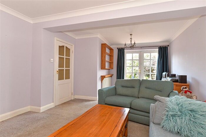 3 Bedroom Chalet For Sale In Rushetts Road, West Kingsdown, Sevenoaks, Kent, TN15