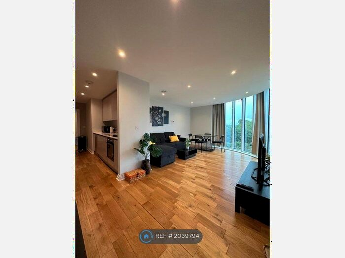 1 Bedroom Flat To Rent In Panorama Apartments, Uxbridge, UB8