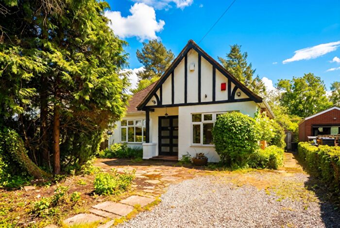 4 Bedroom Detached Bungalow For Sale In Barkers Lane, Wythall, B47
