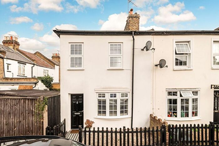 2 Bedroom End Terrace House For Sale In Chestnut Road, Twickenham, TW2