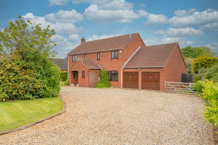 4 Bedroom Detached House For Sale In Hackford Road, Wicklewood, Wymondham, NR18