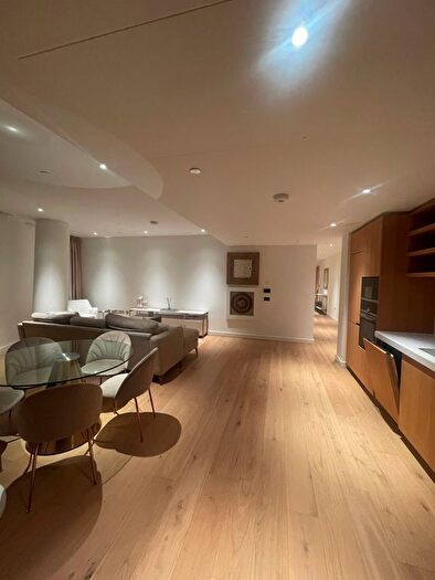 3 Bedroom Flat To Rent In Pico House, Battersea, London, SW11