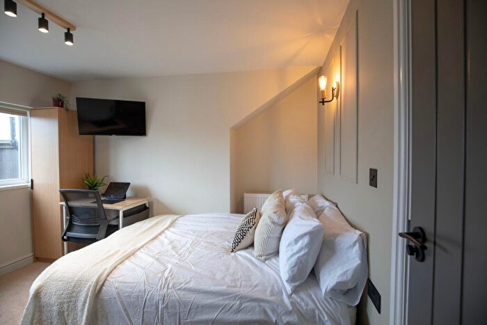 Studio To Rent In Room, Osmaston Road, DE24