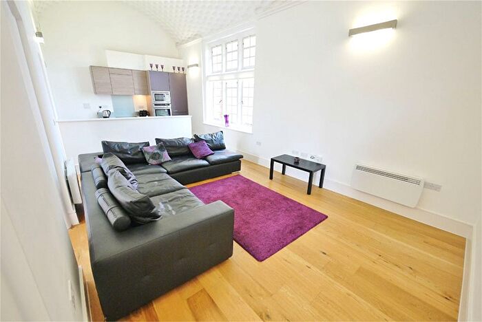 2 Bedroom Flat For Sale In Kavanagh Court, The Galleries, Warley, Brentwood, CM14
