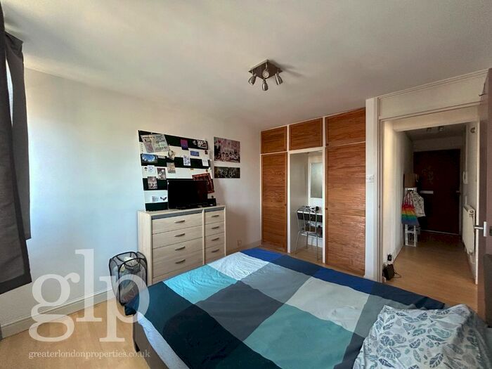 1 Bedroom Semi-Detached House To Rent In Ingestre Court, Ingestre Place, London, Greater London, W1F