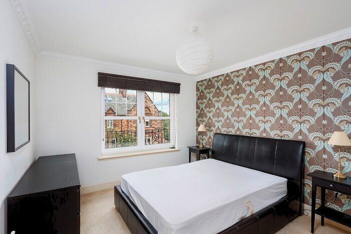3 Bedroom Flat To Rent In Morham Gait, Greenbank, Edinburgh, EH10