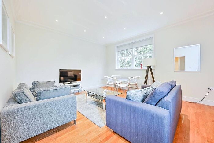 2 Bedroom Flat To Rent In Hamlet Gardens, Ravenscourt Park, London, W6