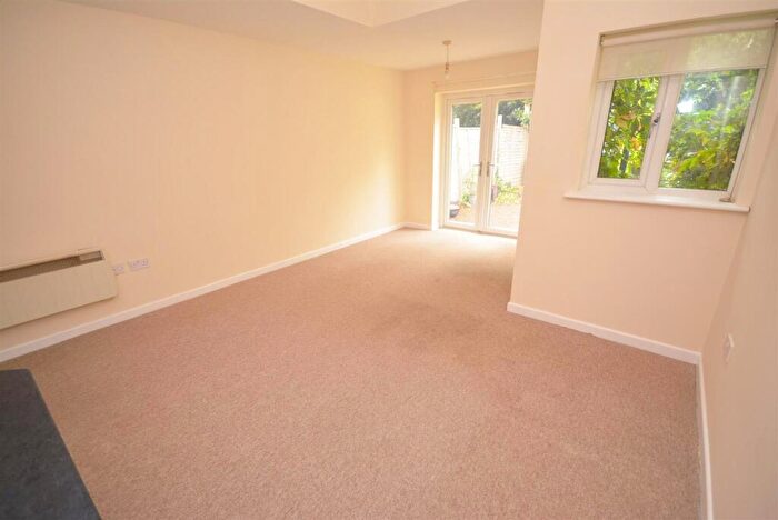 1 Bedroom Apartment To Rent In Bedford Street, Cardiff, CF24