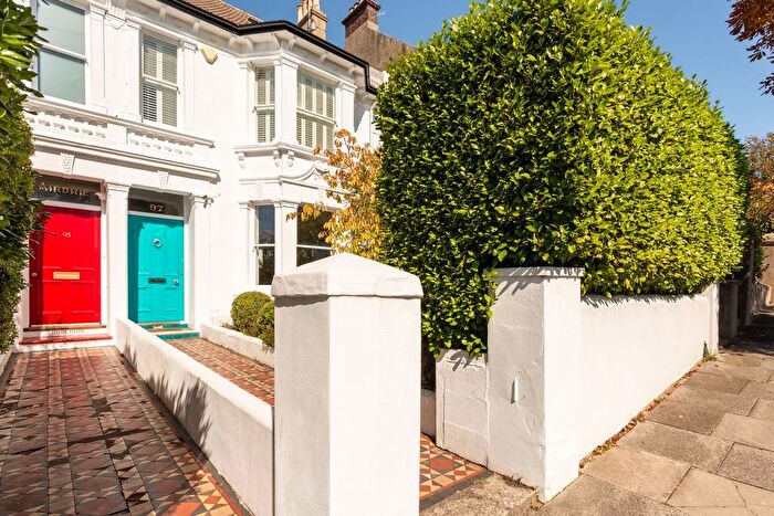4 Bedroom Semi-Detached House For Sale In Springfield Road, Brighton, BN1