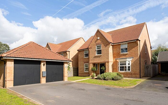 4 Bedroom Detached House For Sale In Garbutt Close, Stamford Bridge, York, YO41