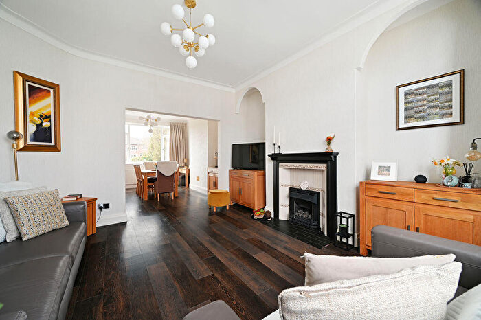 3 Bedroom Semi Detached House For Sale In Carterknowle Road, Ecclesall, Sheffield, S11