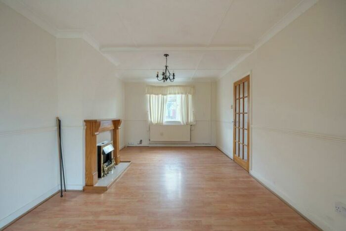 3 Bedroom End Of Terrace House To Rent In Nigeria London, SE7