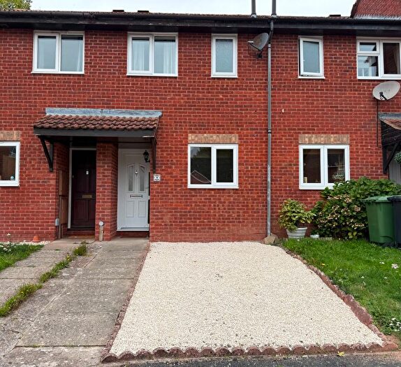 2 Bedroom Terraced House For Sale In Chequers Close, Hereford, HR4