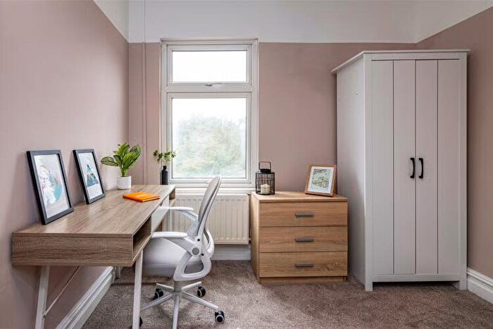 5 Bedroom Terraced House To Rent In West End // Spacious Bed // Sept, LN1