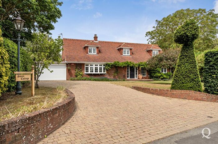 5 Bedroom Detached House For Sale In The Street, Hartlip, Sittingbourne, Kent, ME9