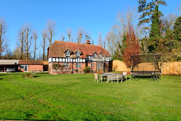 4 Bedroom Detached House To Rent In Station Road, Grove, Wantage, Oxfordshire, OX12