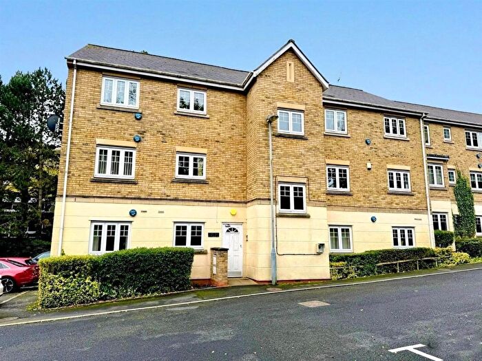 2 Bedroom Flat To Rent In Union Place, Selly Park, Birmingham, B29