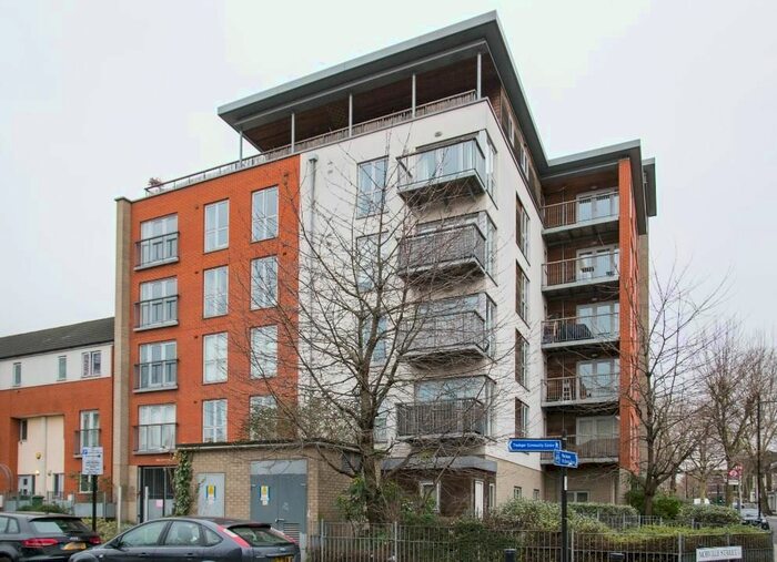 1 Bedroom Flat To Rent In Heathfield Court, Tredegar Road, London, E3
