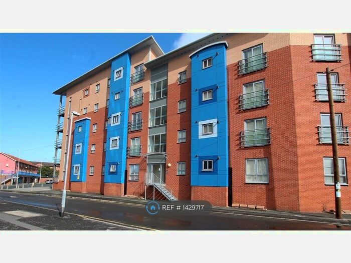 2 Bedroom Flat To Rent In Leicester Court, Preston, PR1