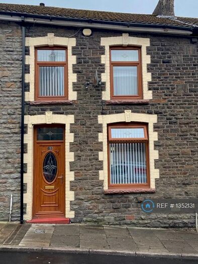 3 Bedroom Terraced House To Rent In Amos Hill, Tonypandy, CF40