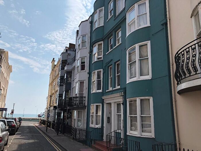 1 Bedroom Flat To Rent In Broad Street, Brighton, East Sussex, BN2