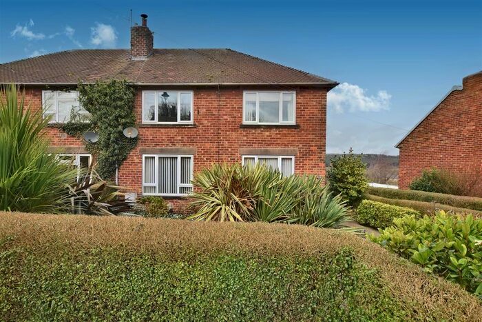 2 Bedroom Flat To Rent In Stanhope Avenue, Cawthorne, Barnsley, S75