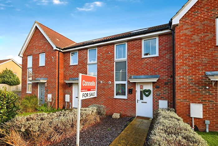 2 Bedroom Terraced House For Sale In Peridot Walk, Sittingbourne, ME10