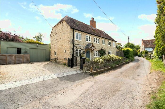 3 Bedroom Detached House To Rent In Chapel Lane, Roke, Wallingford, Oxfordshire, OX10