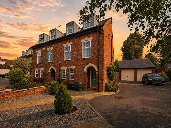 4 Bedroom Town House For Sale In Church Road, Churchdown, Gloucester, GL3