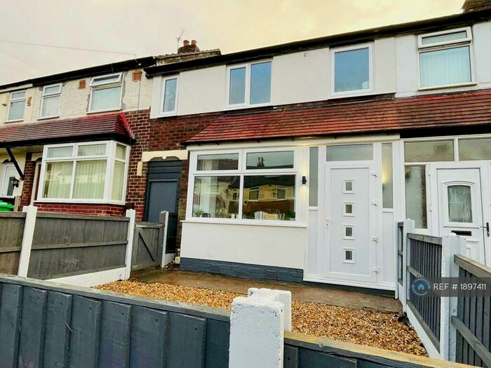 3 Bedroom Terraced House To Rent In Caldecott Road, Manchester, M9