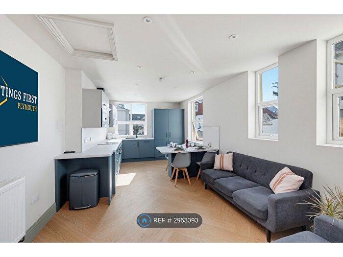 11 Bedroom End Of Terrace House To Rent In Queen Anne Terrace, Plymouth, PL4