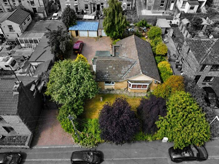 2 Bedroom Bungalow For Sale In Westcliffe Road, Cleckheaton, BD19