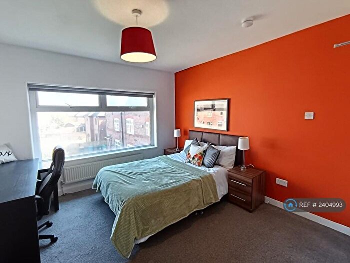 4 Bedroom Semi-Detached House To Rent In Shirley Avenue, Salford, M7