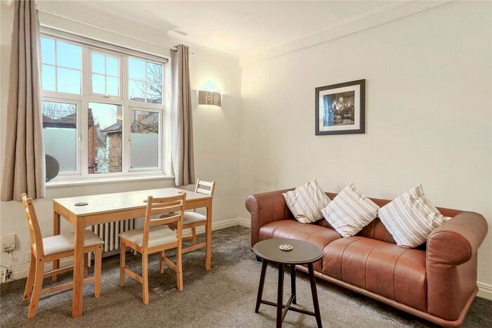 1 Bedroom Flat To Rent In Gilling Court, Belsize Grove, NW3