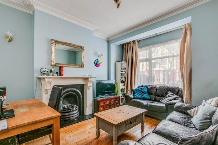 4 Bedroom Terraced House To Rent In Brudenell Road, Tooting Broadway, SW17