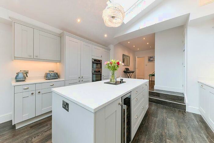 3 Bedroom Terraced House To Rent In Doods Road, Reigate, RH2