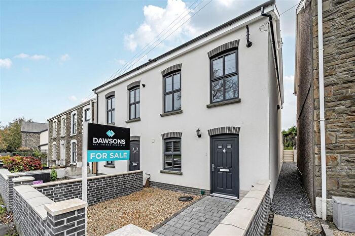 4 Bedroom Semi-Detached House For Sale In Bolgoed Road, Pontarddulais, Swansea, SA4