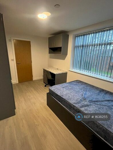 Studio To Rent In Humphrey Road, Manchester, M16