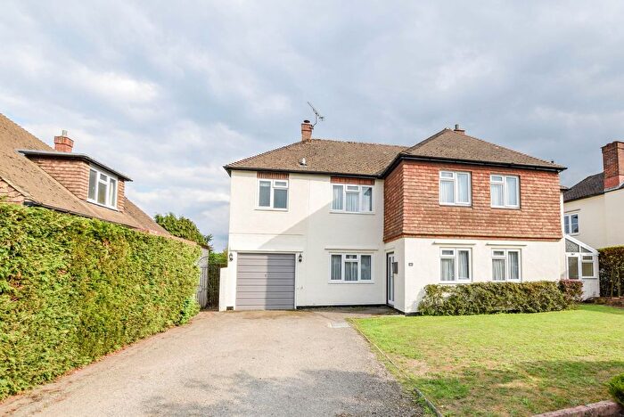 4 Bedroom Detached House To Rent In Lyndhurst Drive, Sevenoaks, TN13