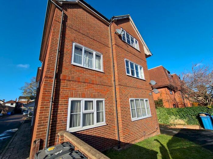 1 Bedroom Flat To Rent In Albert Street, Fleet, GU51