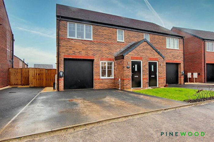 3 Bedroom Semi-Detached House For Sale In Sycamore Drive, Holmewood, Chesterfield, Derbyshire, S42