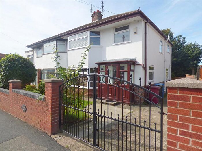 3 Bedroom Semi-Detached House To Rent In Marina Crescent, Huyton, Liverpool, L36