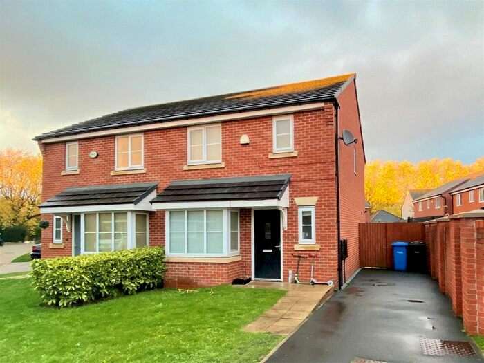 3 Bedroom Semi-Detached House To Rent In Coleport Close, Warrington WA4