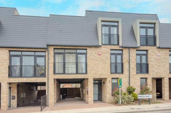 4 Bedroom Property To Rent In Minerva Way, High Barnet, Barnet, EN5