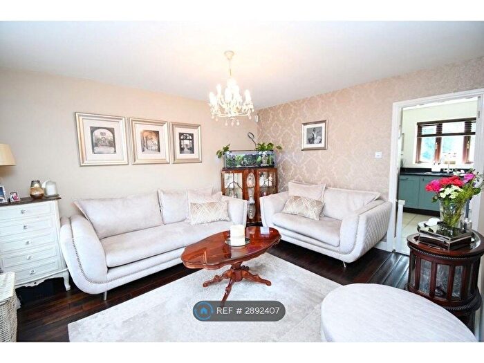 4 Bedroom End Of Terrace House To Rent In Montonmill Gardens, Manchester, M30