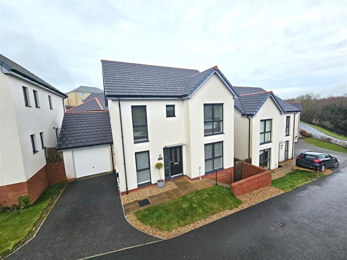 4 Bedroom Detached House For Sale In Foggintor Grove, Tavistock, PL19
