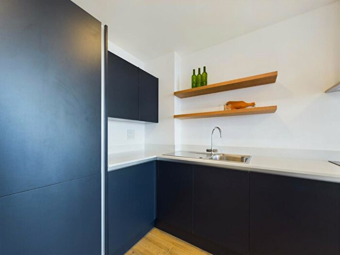 1 Bedroom Flat For Sale In Davigdor Road, Hove, East Sussex, BN3